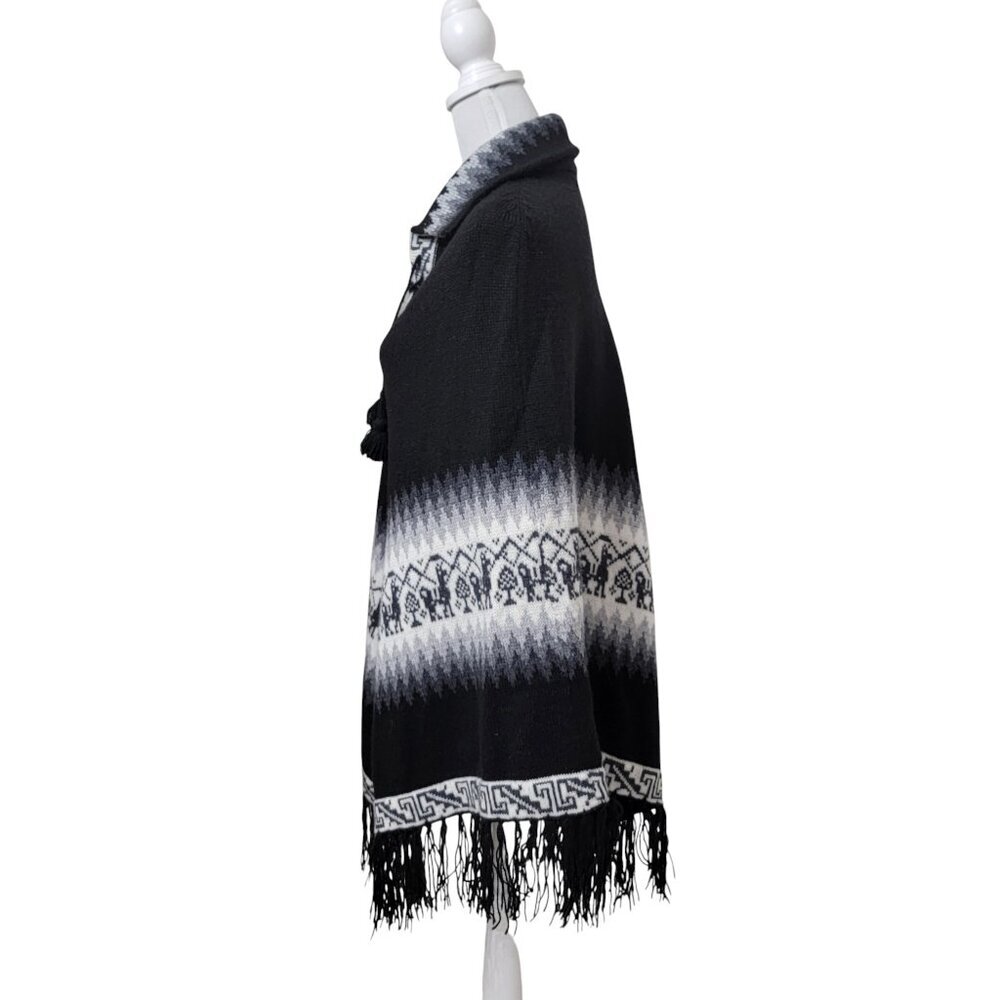 Alpaca Connection Size: One Size Black & White Alpaca Fringed Knit Poncho - Picture 4 of 9